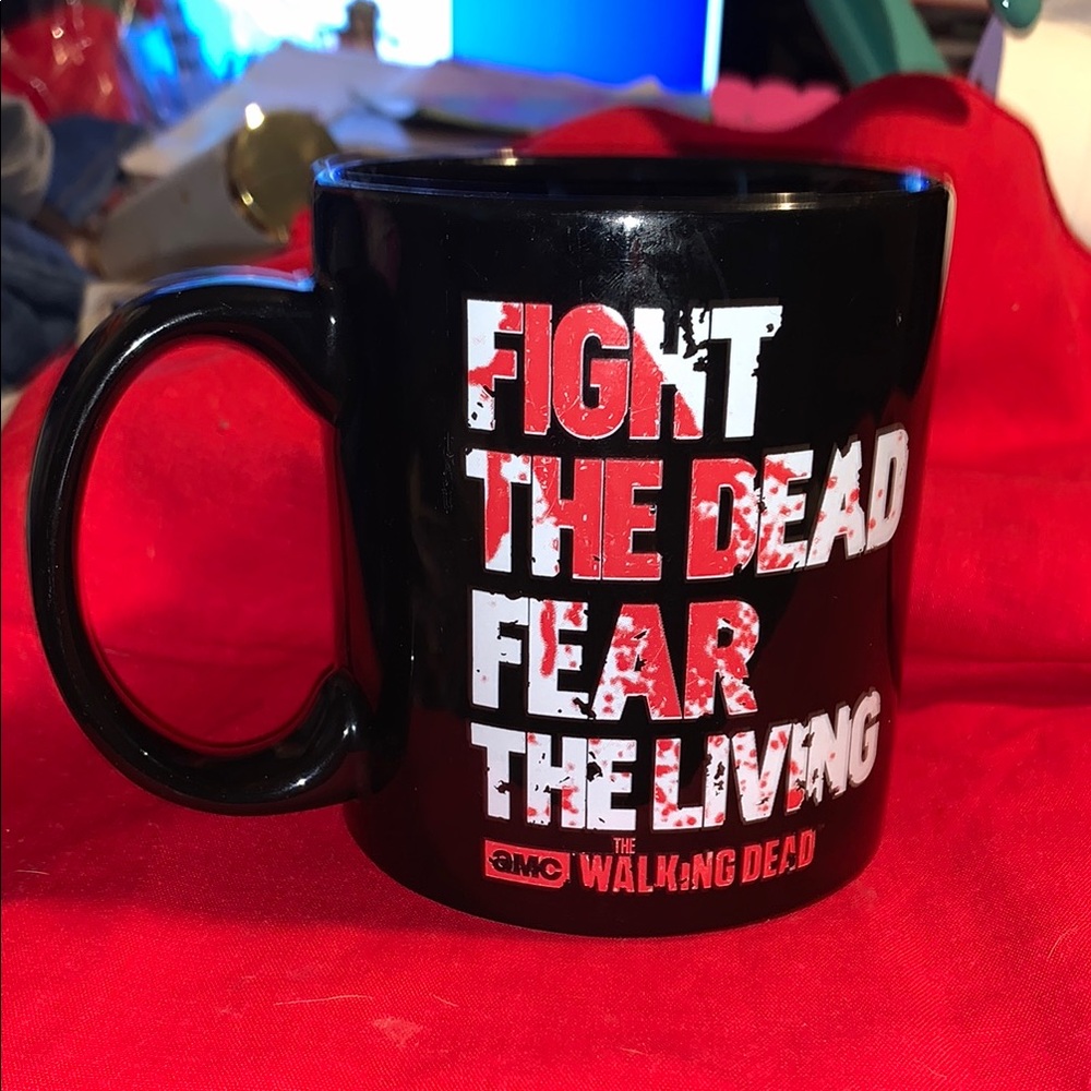 Bold Black and Red Mug for Dining Enthusiasts